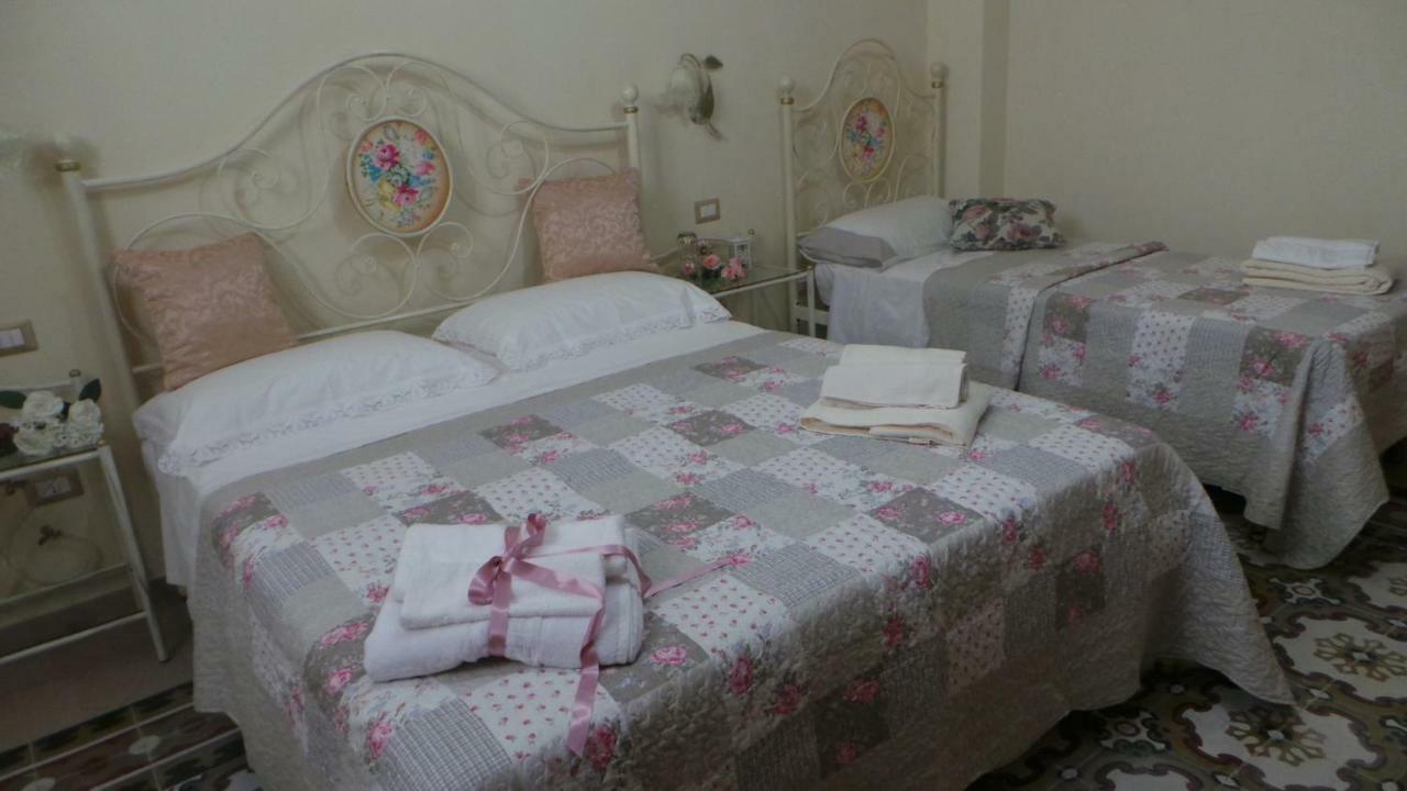 Oasi Ottocento Bed and Breakfast Quartu SantʼElena Buitenkant foto